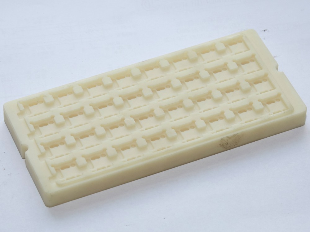 Automated equipment carrier