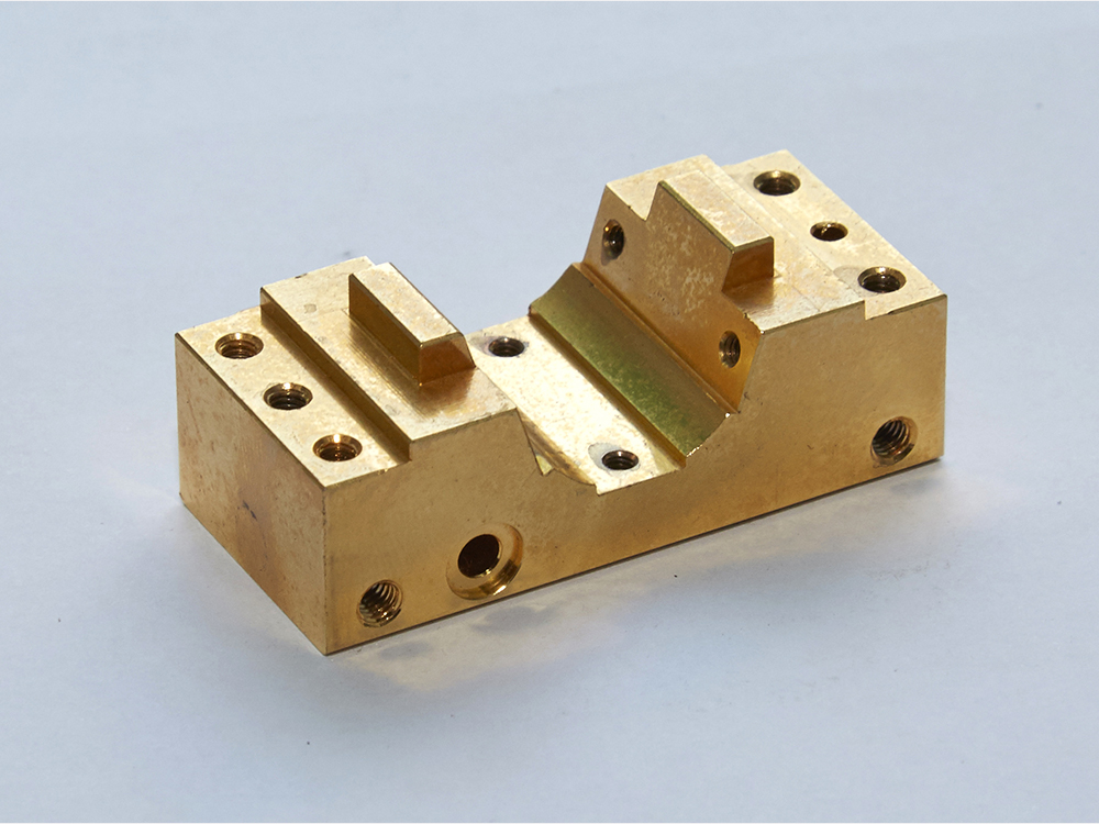 Laser core gold plated precision parts